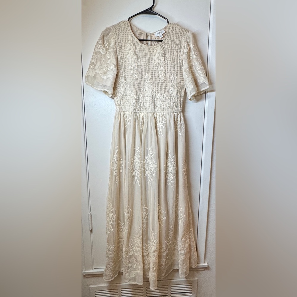 Bohme Alora Embroidered Floral Champagne Cream Tulle Maxi Dress Size Medium - Picture 4 of 16